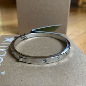 NWT Kate SpadeSet in Stone clear/Silver color bracelet never worn